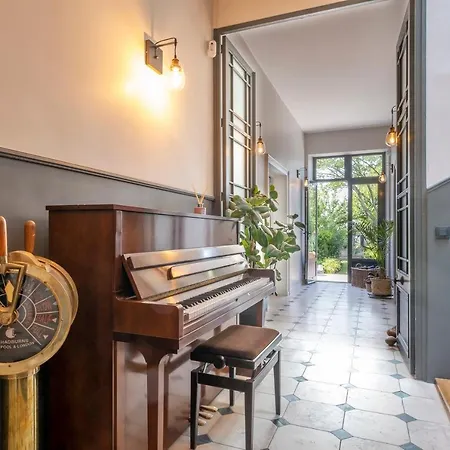 Escale Rochelaise, Urbain Avec Bain Nordique Et Sauna Tonneau Holiday home