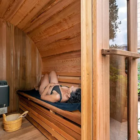 Escale Rochelaise, Urbain Avec Bain Nordique Et Sauna Tonneau * La Rochelle (Charente-Maritime)