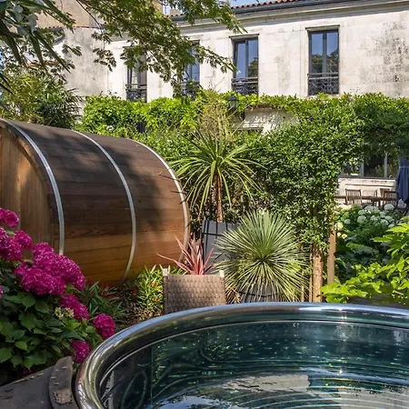 펜션 Escale Rochelaise, Urbain Avec Bain Nordique Et Sauna Tonneau *