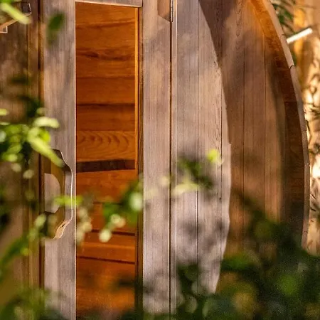 Escale Rochelaise, Urbain Avec Bain Nordique Et Sauna Tonneau La Rochelle (Charente-Maritime)