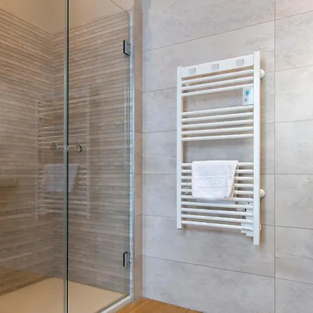 Escale Rochelaise, Urbain Avec Bain Nordique Et Sauna Tonneau La Rochelle (Charente-Maritime)