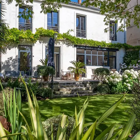 Escale Rochelaise, Urbain Avec Bain Nordique Et Sauna Tonneau * La Rochelle (Charente-Maritime)